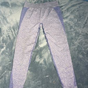Gym shark leggings